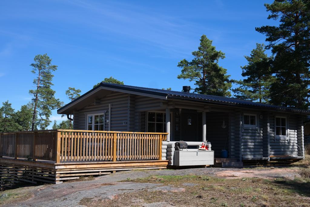 Basto Hotel & Stugby Palsbole Exterior photo