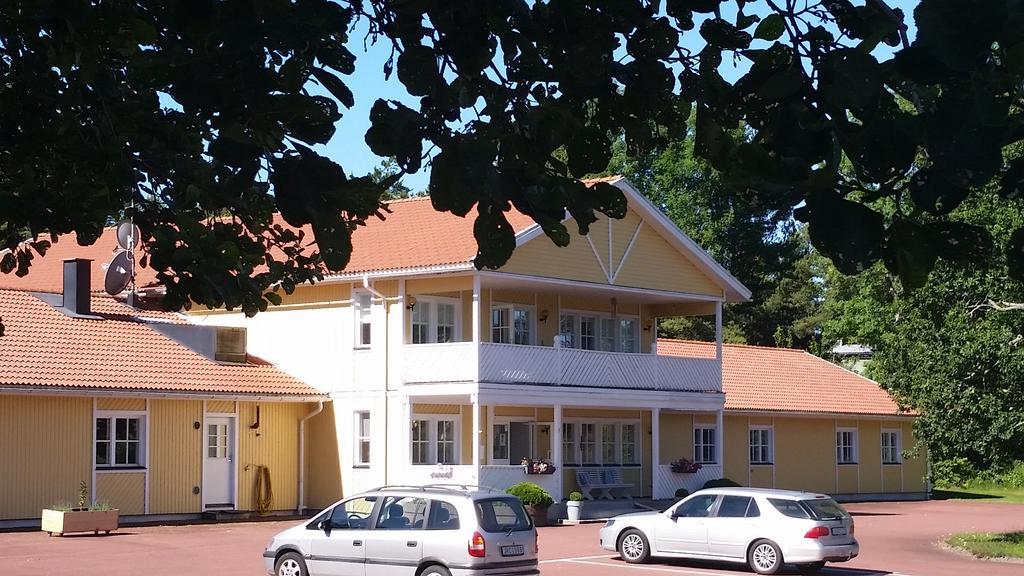 Basto Hotel & Stugby Palsbole Exterior photo